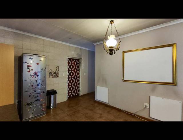 3 BEDROOM TOWNHOUSE FOR SALE IN VANDERBIJLPARK CE 2